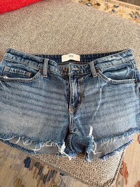 BKE Frayed Hem Denim Cutoff Shorts - Medium Blue